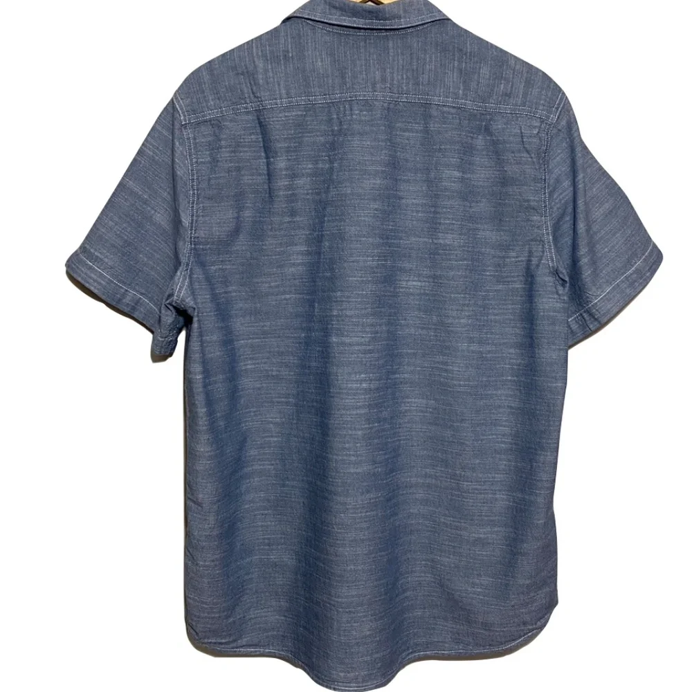 Woolrich Men's Chambray Short Sleeve Button Down Shirt Size Large - Picture 2 of 8